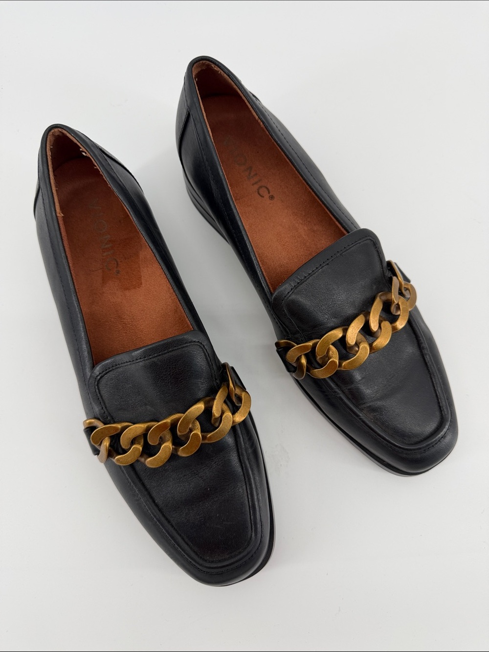 Vionic Mizelle Loafers in Black 7 S51